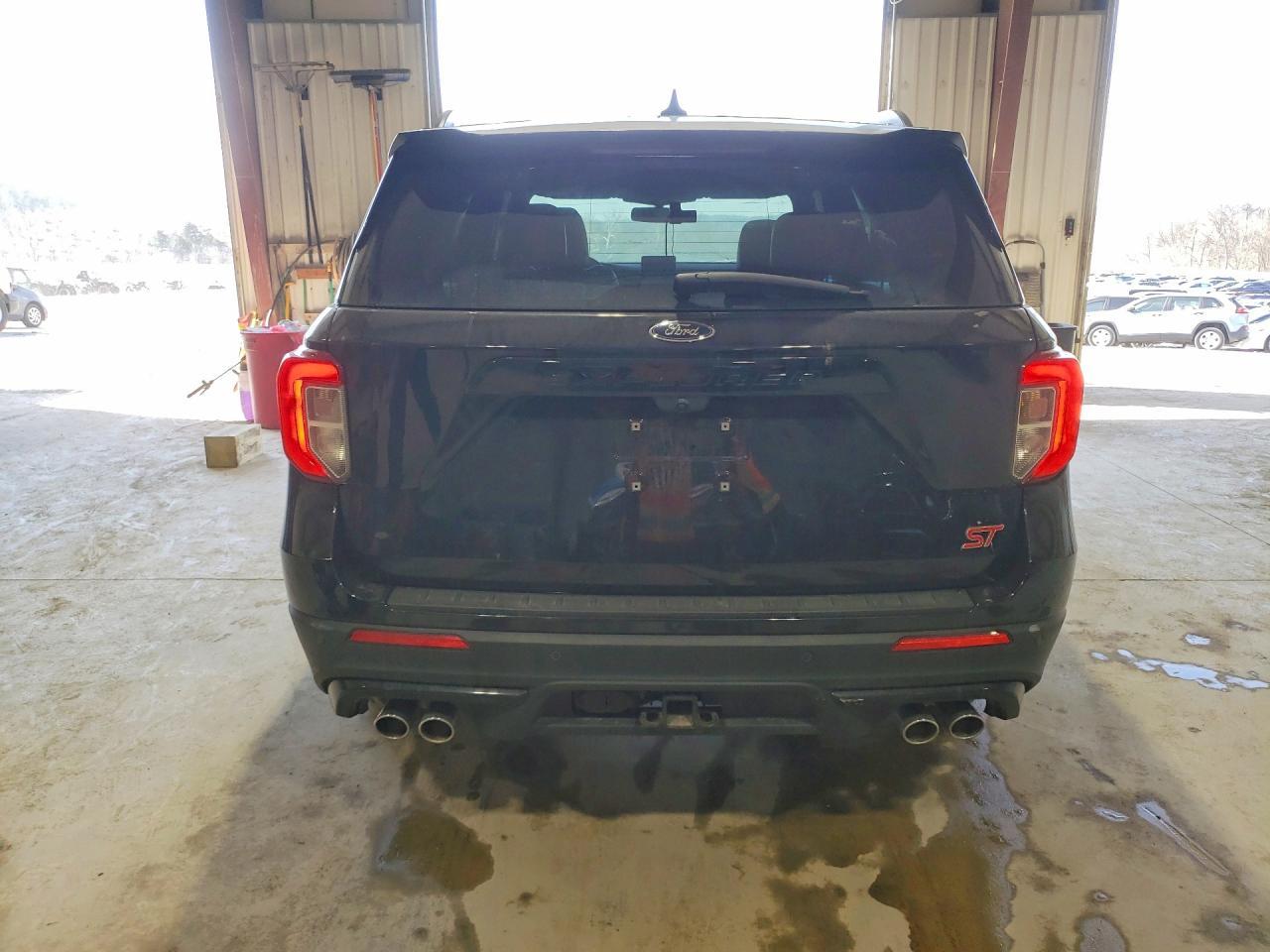 2022 Ford Explorer St - Фото 6
