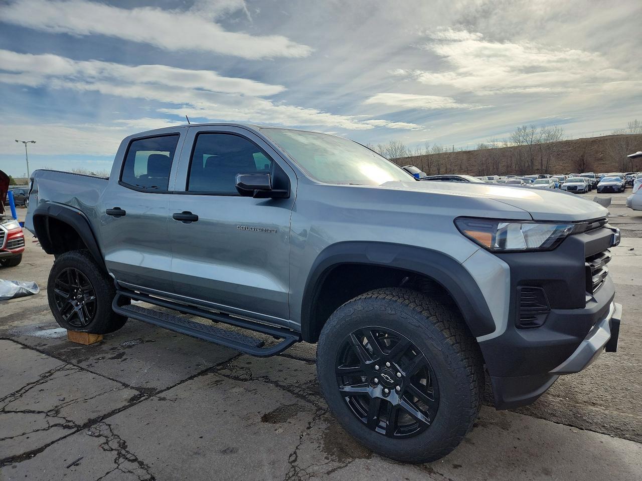 2025 Chevrolet Colorado Trail Boss - Фото 4