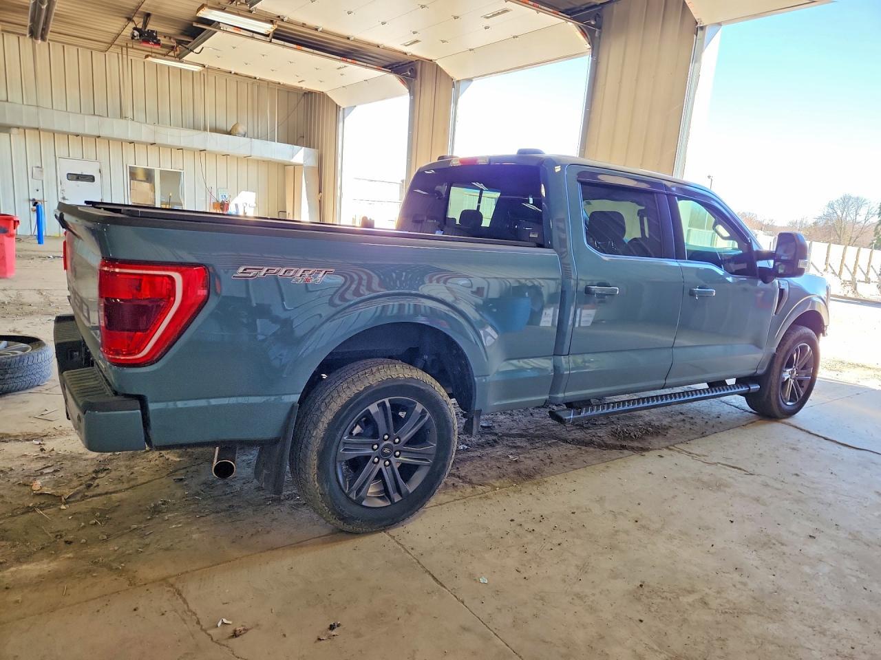 2023 Ford F150 - Фото 3