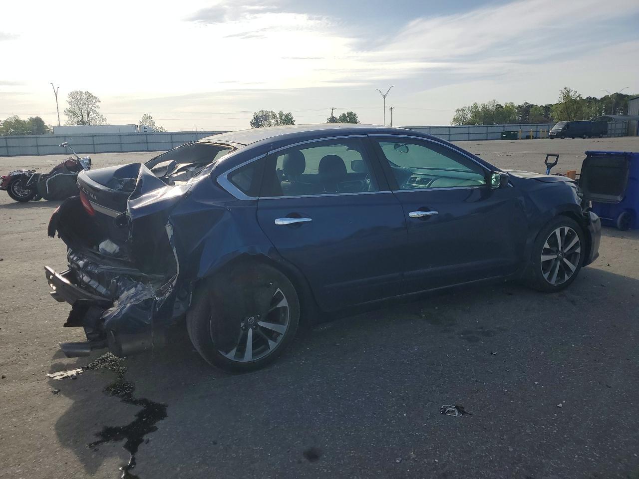 2016 Nissan Altima 2.5 Sr - Фото 3