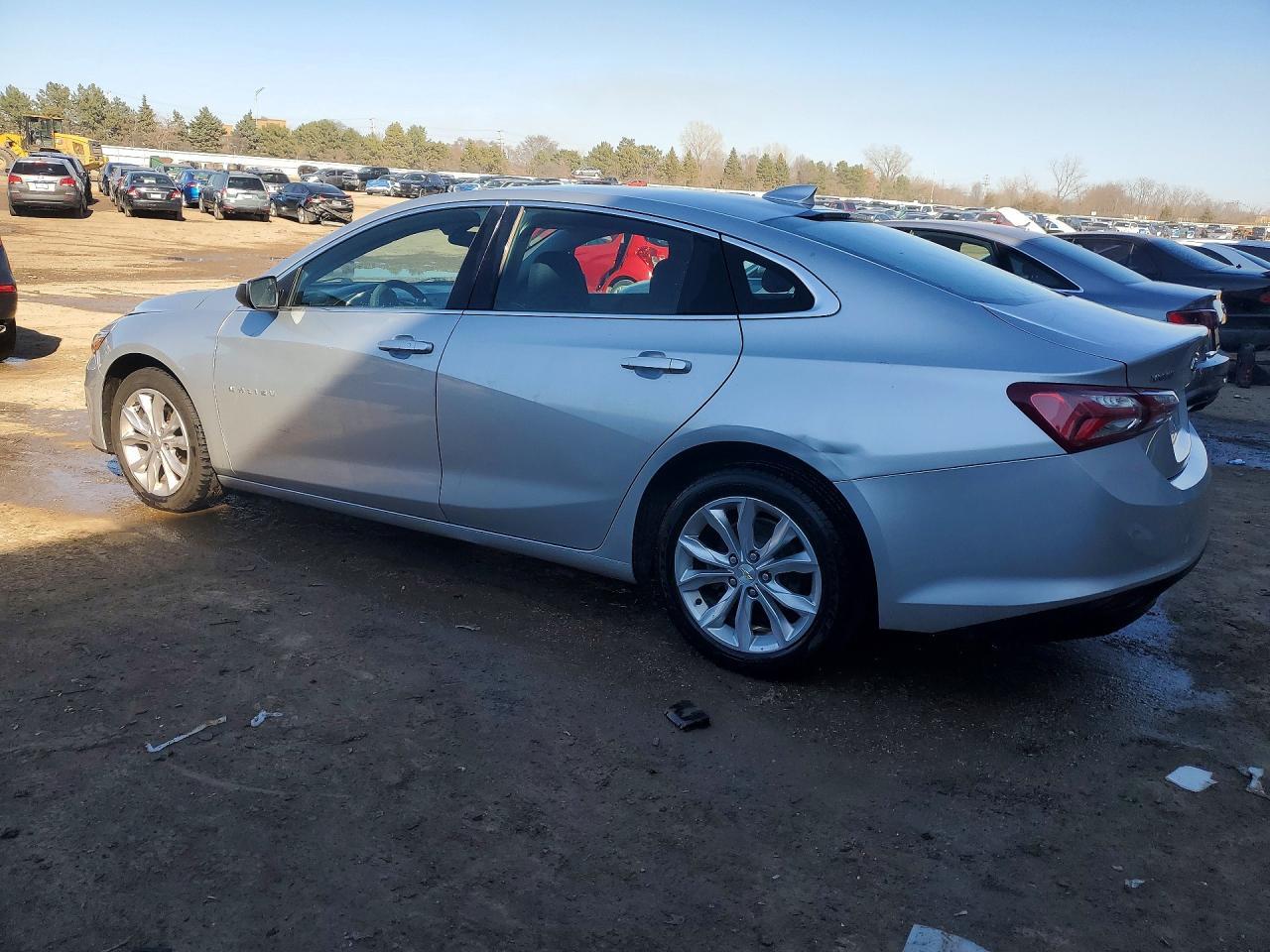 2020 Chevrolet Malibu Lt - Фото 2