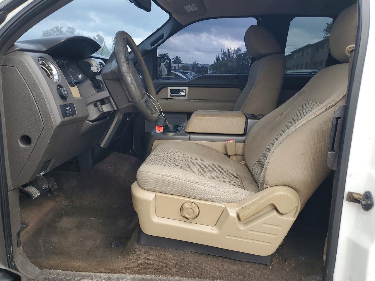 2010 Ford F150 Super Cab - Фото 7