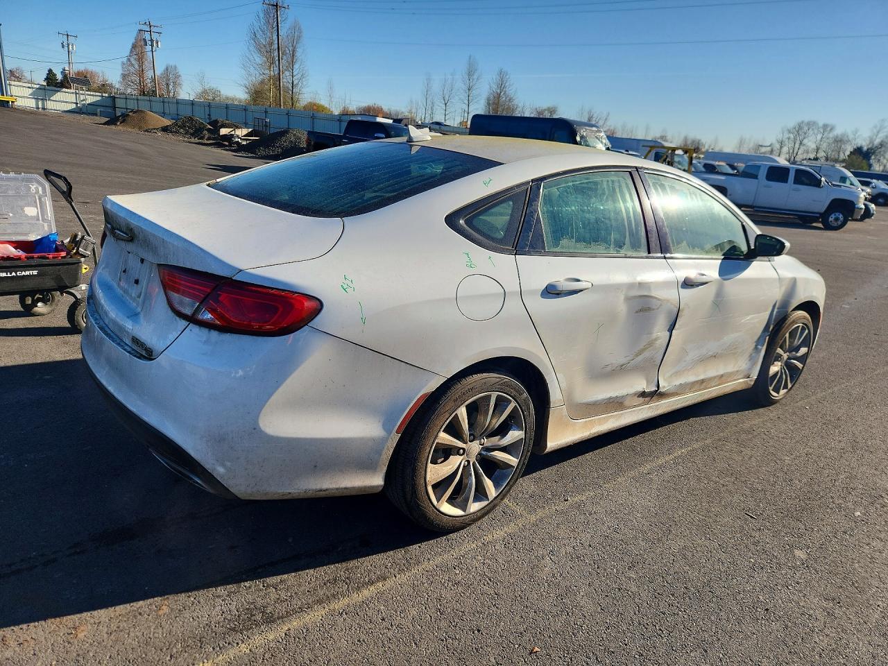2015 Chrysler 200 S - Фото 3