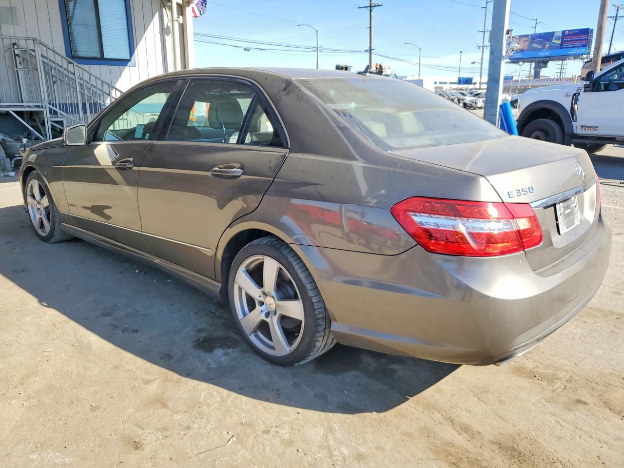 2010 Mercedes-Benz E 350 - Фото 2