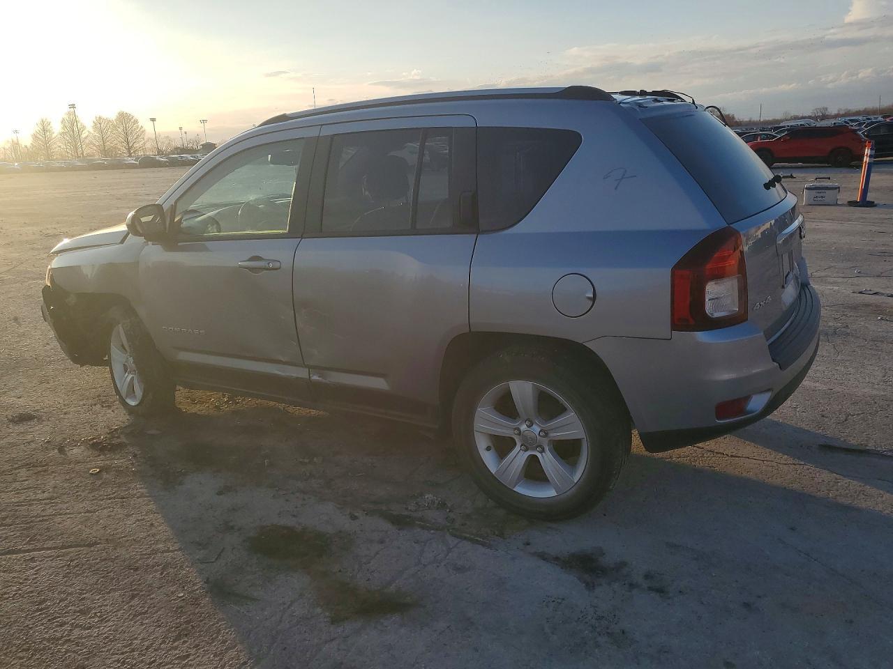 2017 Jeep Compass Sport - Фото 2