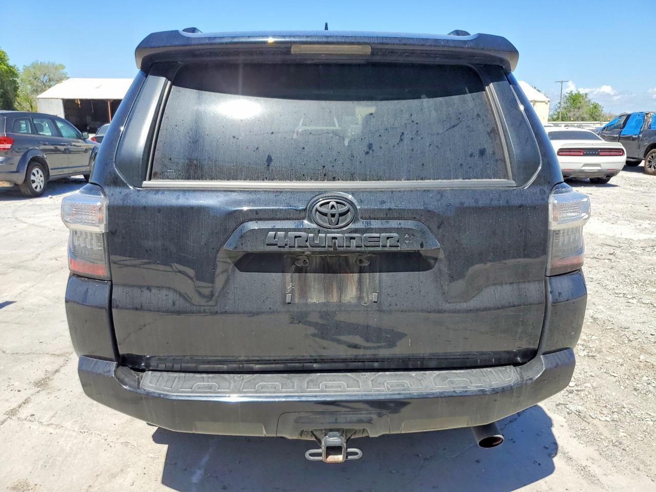 2021 Toyota 4 Runner Sr5 - Фото 6