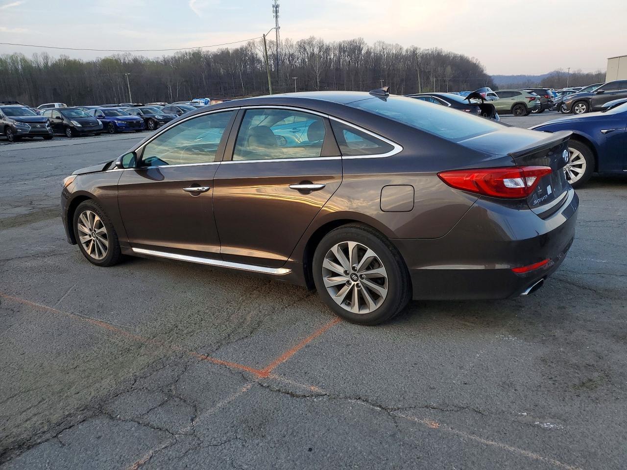 2015 Hyundai Sonata Sport - Фото 2