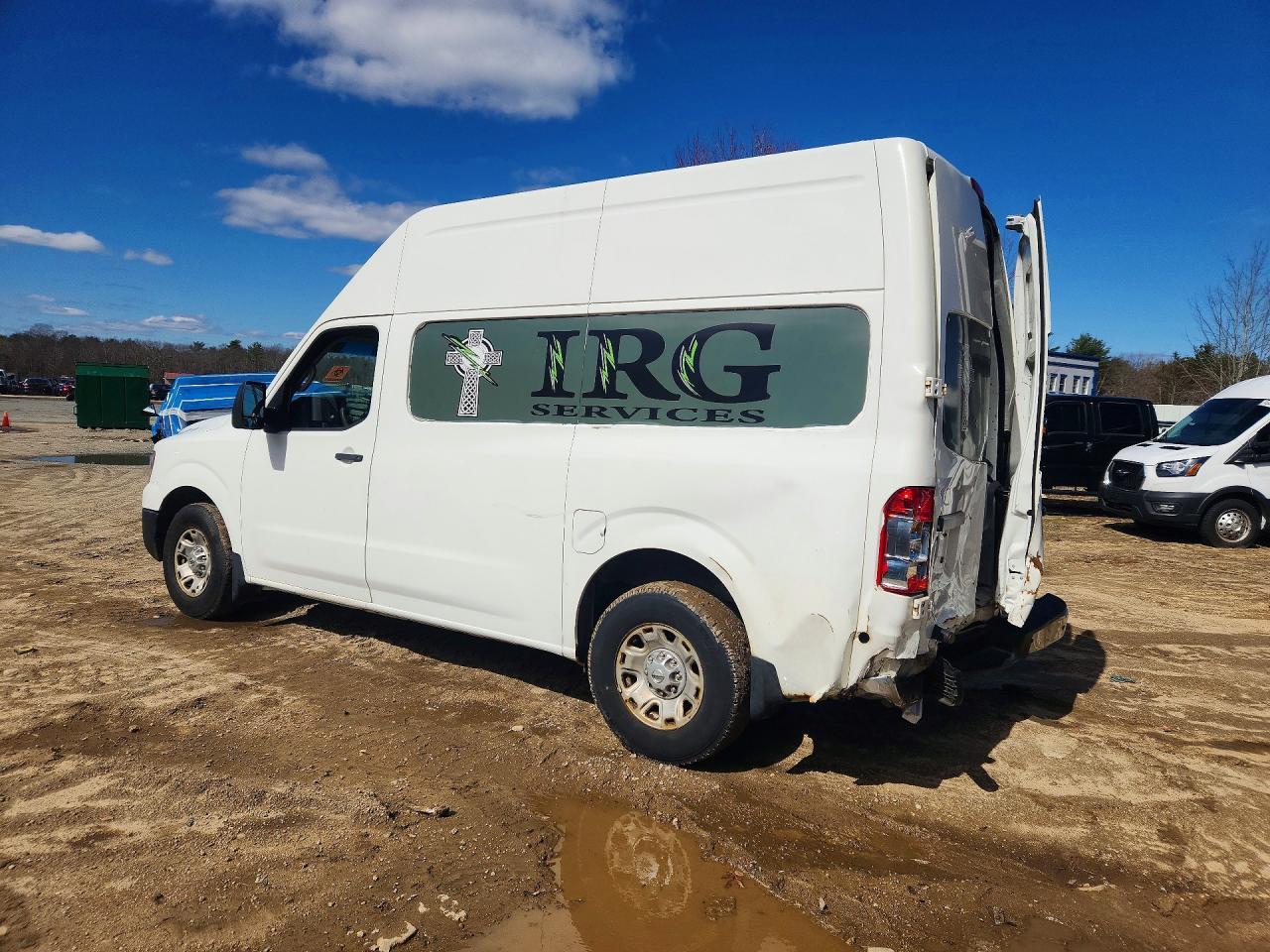 2012 Nissan Nv 2500 Utility / Service Van - Image 2