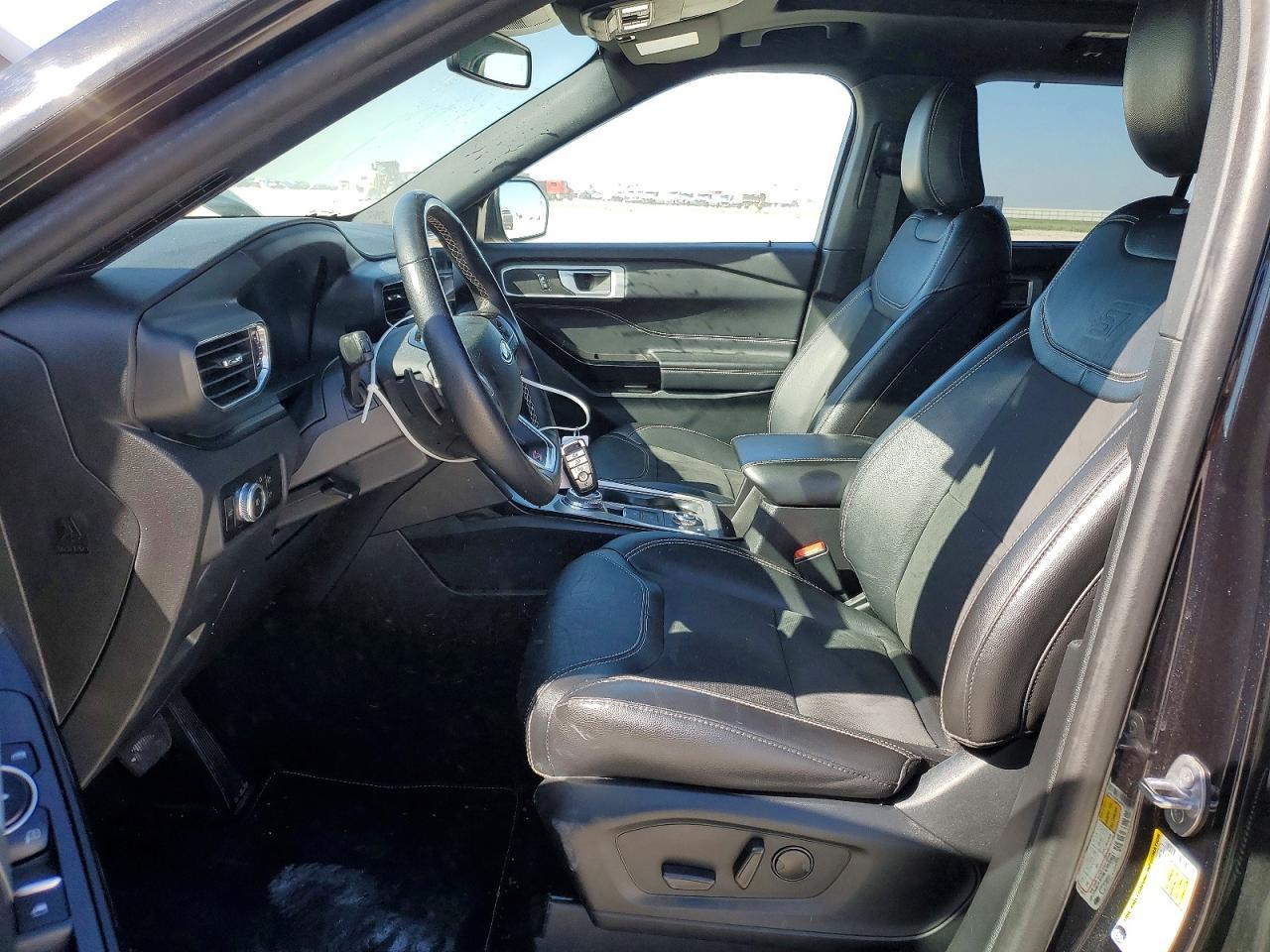 2023 Ford Explorer St - Image 7