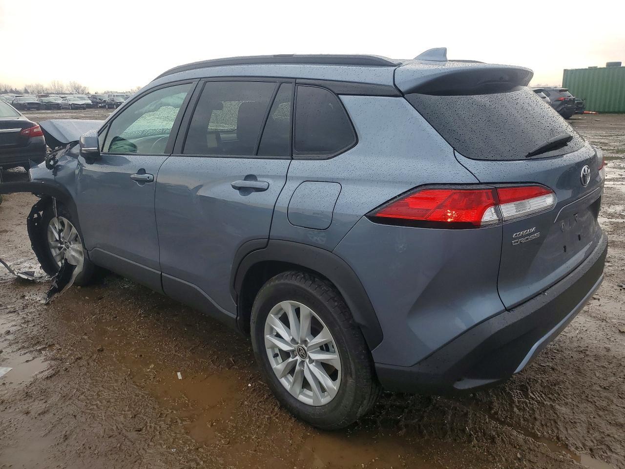 2024 Toyota Corolla Cross Le - Image 2