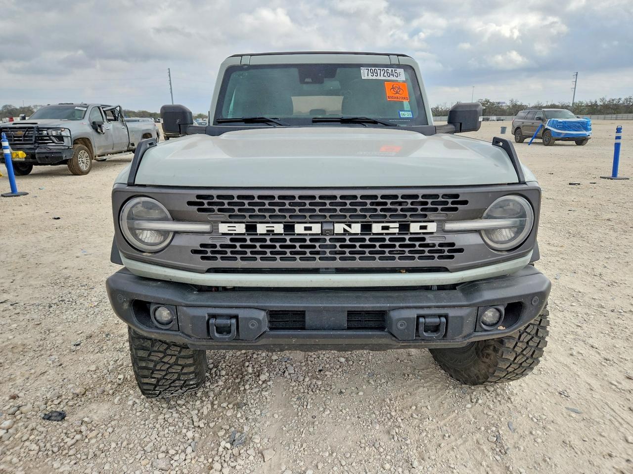 2022 Ford Bronco Base - Image 5