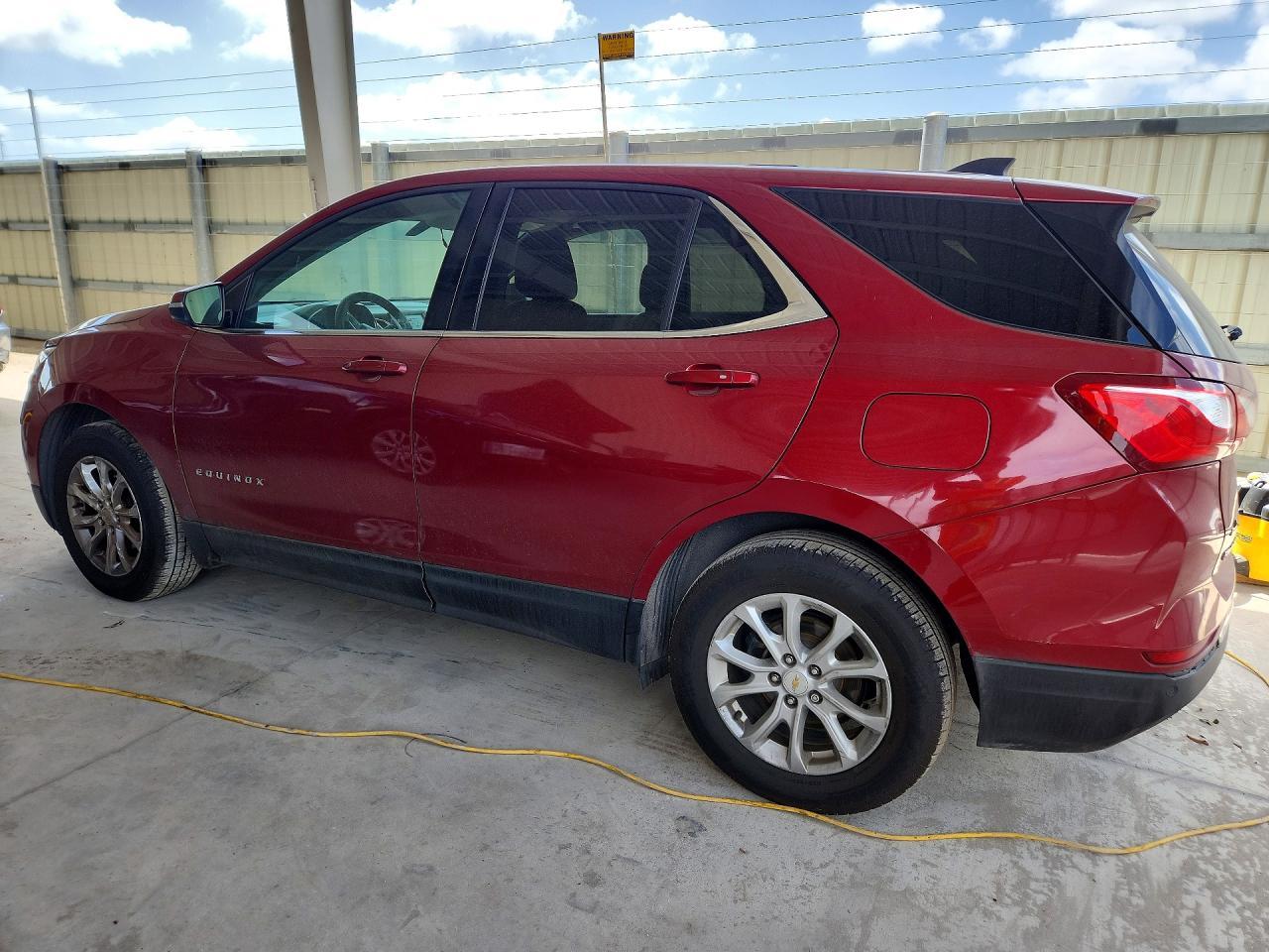 2018 Chevrolet Equinox Lt - Image 2