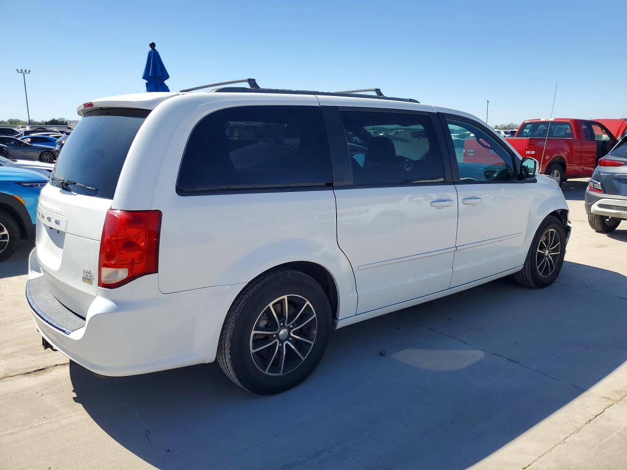2016 Dodge Grand Caravan R - Фото 3