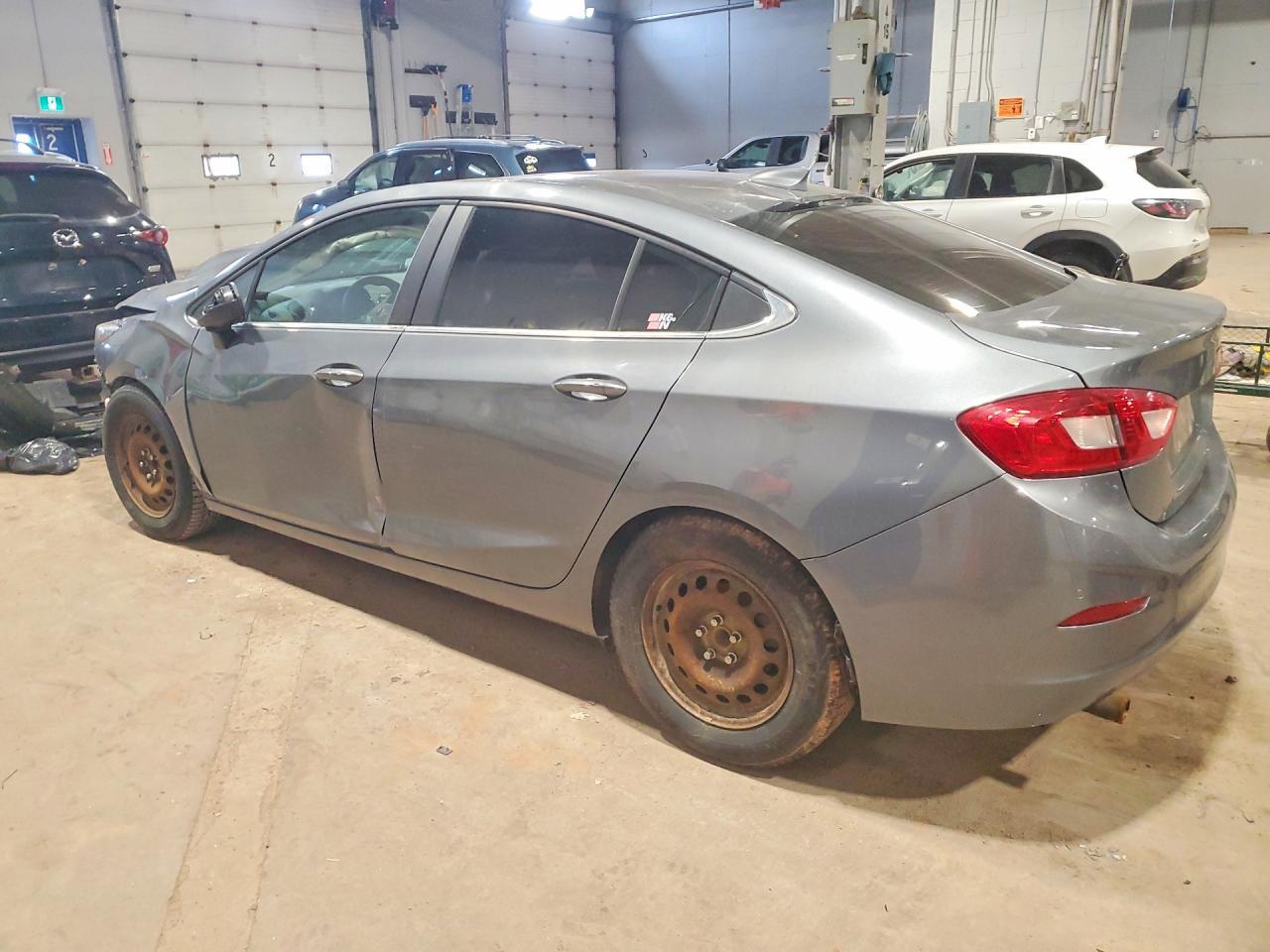 2018 Chevrolet Cruze Lt Turbo 4Dr - Image 2