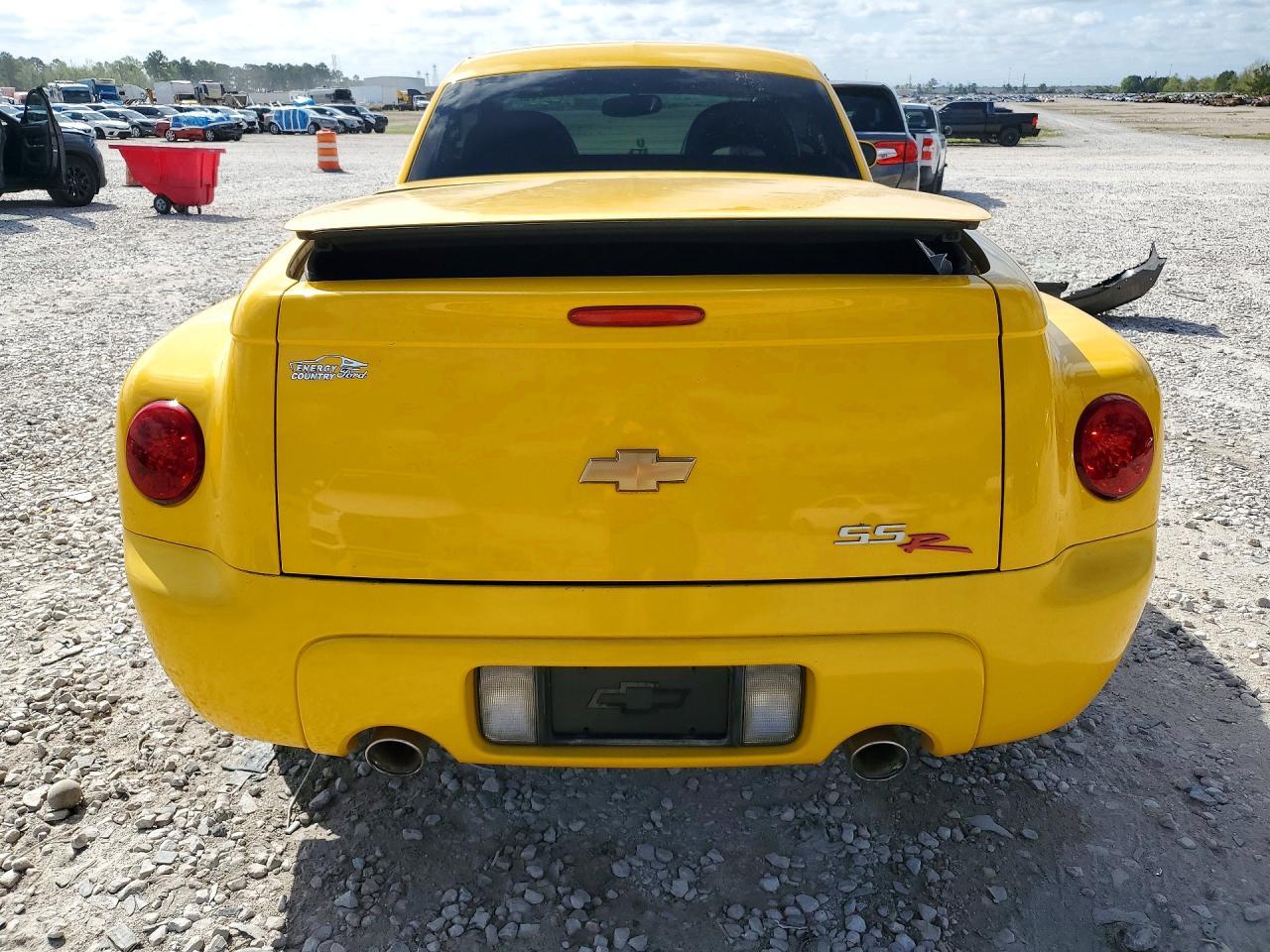 2004 Chevrolet Ssr - Фото 6