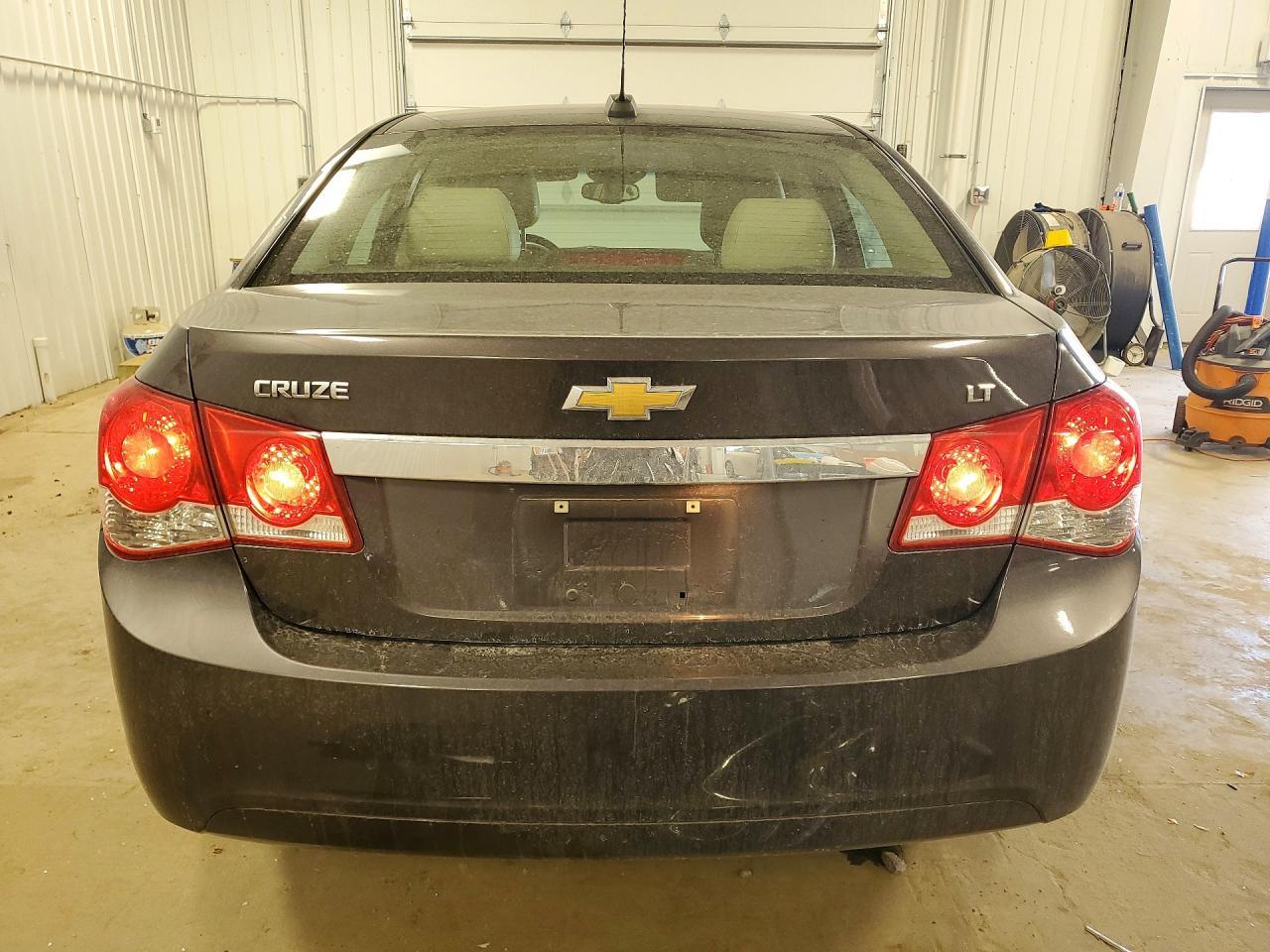 2015 Chev Cruze - Image 6