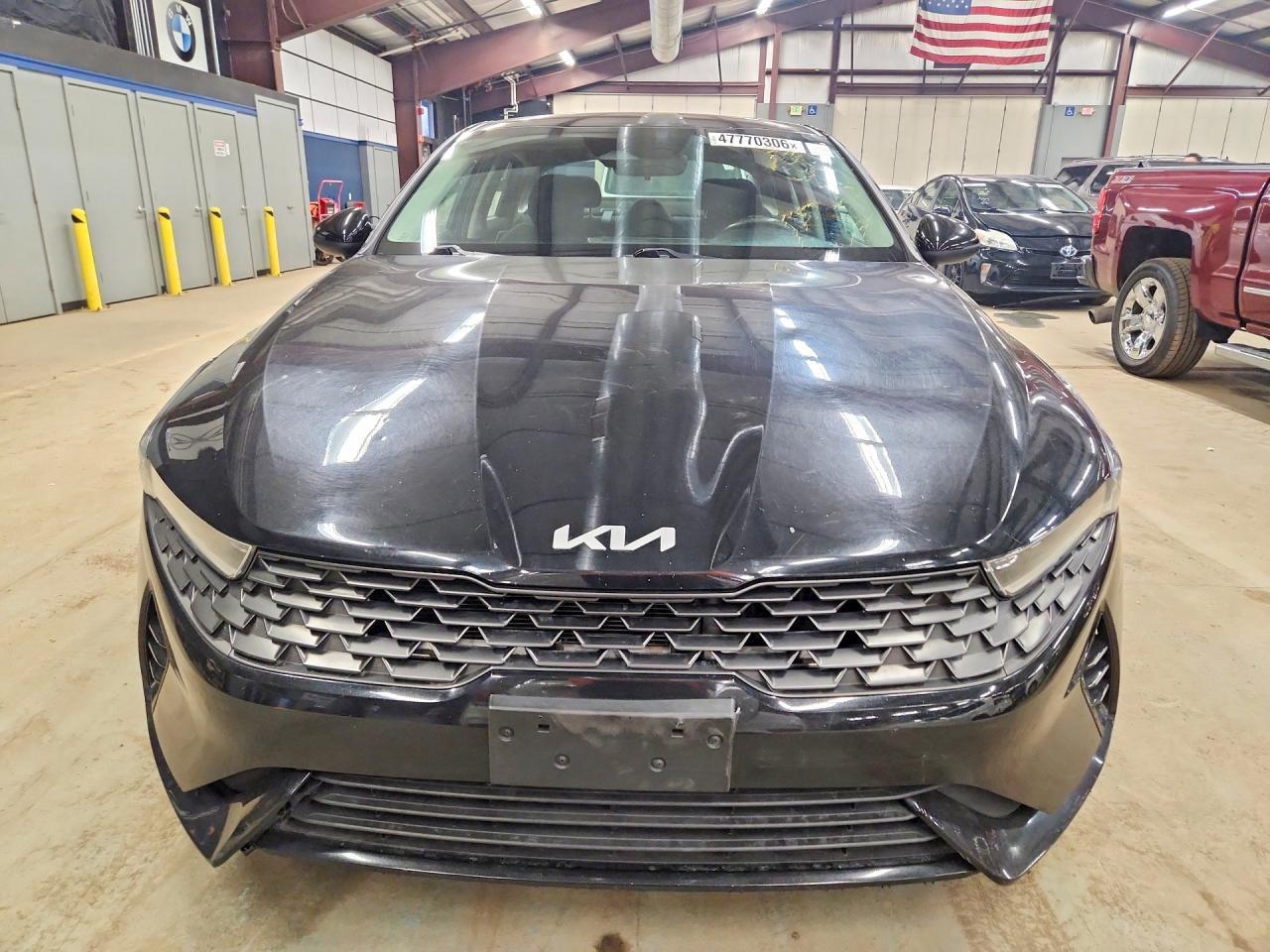 2022 Kia K5 Lxs - Image 5