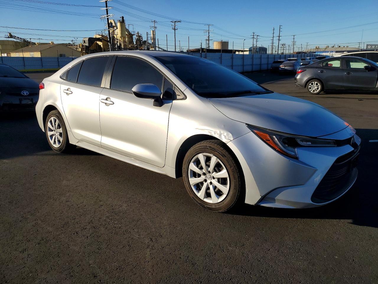 2024 Toyota Corolla Le - Фото 4