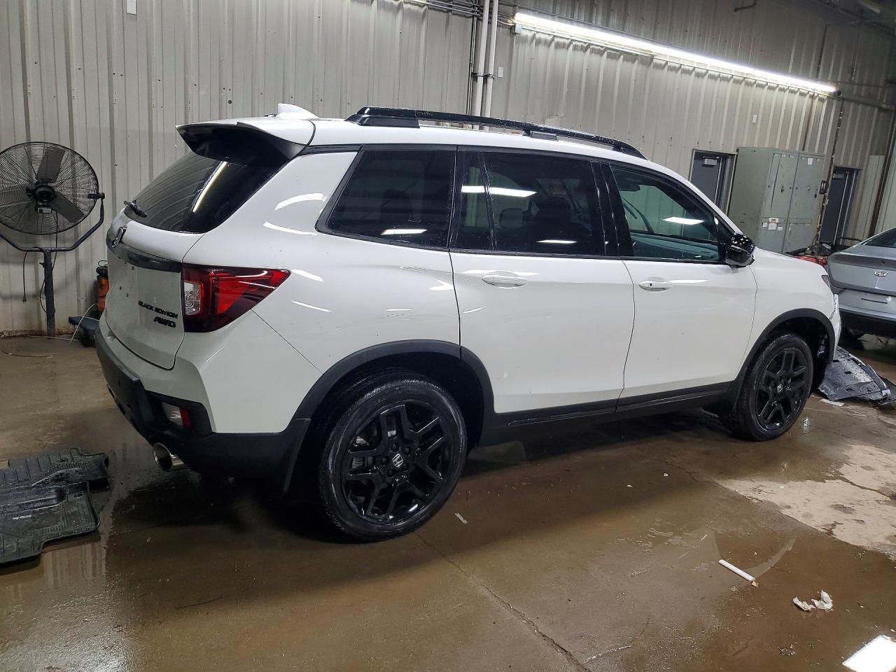 2025 Honda Passport Black Edition - Фото 3