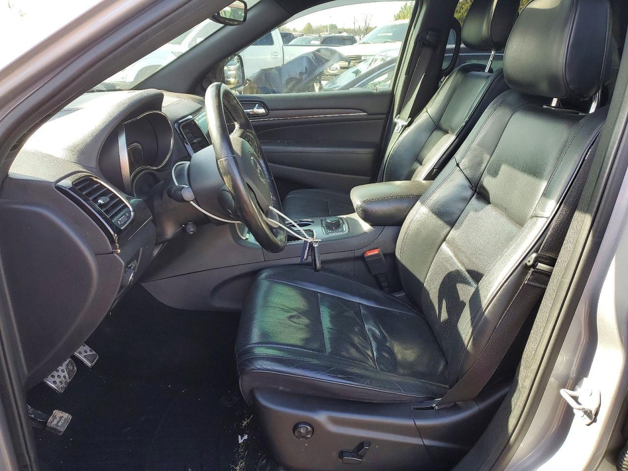 2020 Jeep Grand Cherokee Overland - Image 7
