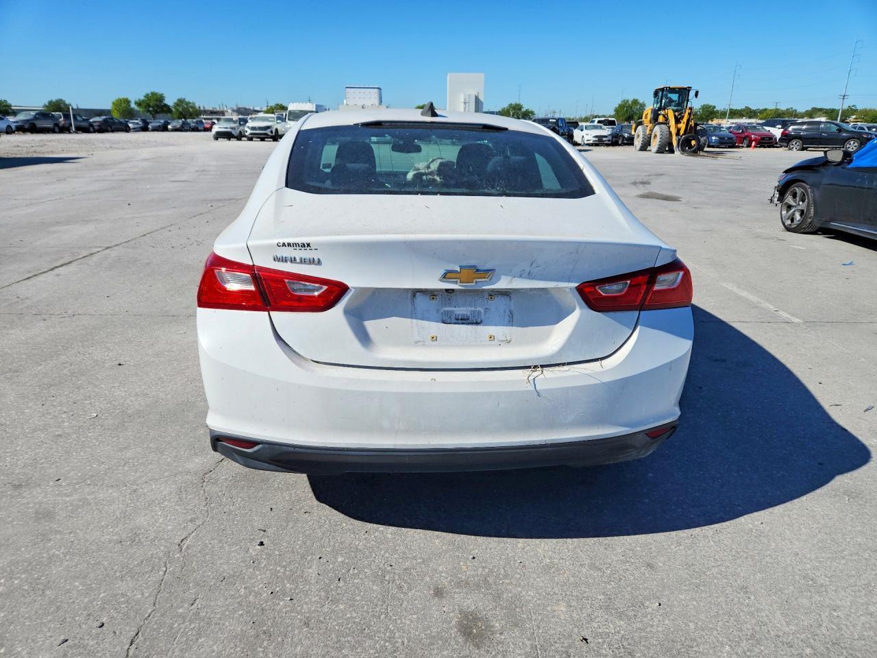 2017 Chevrolet Malibu Ls - Фото 6