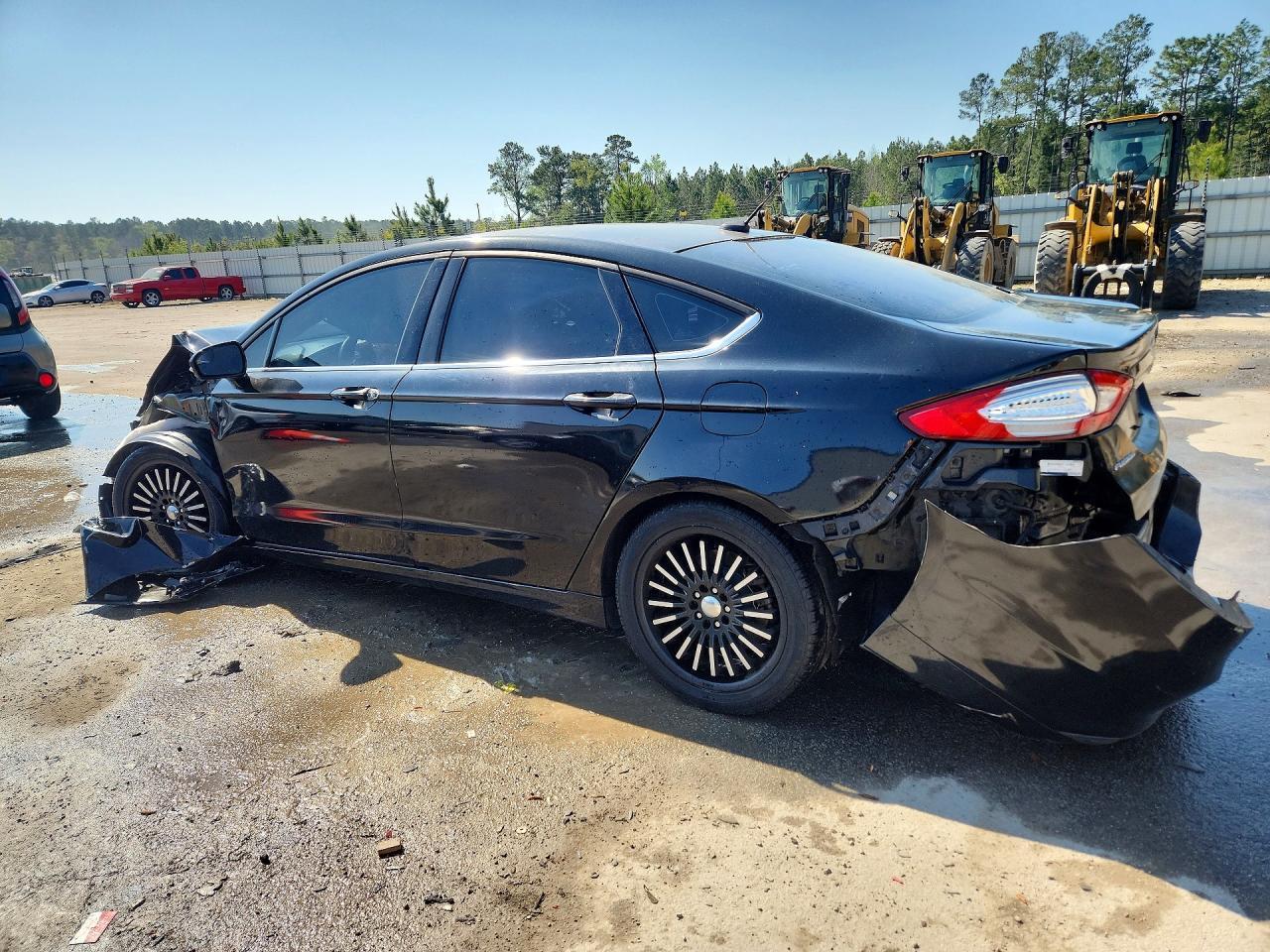 2014 Ford Fusion Se - Фото 2
