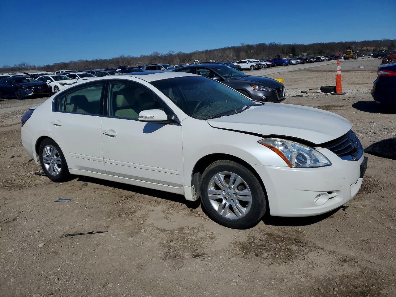 2012 Nissan Altima 2.5 - Image 4