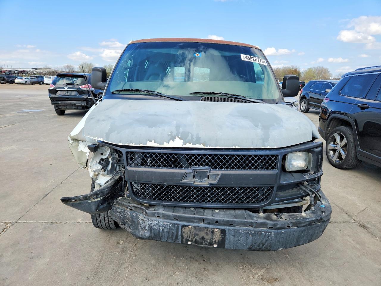 2004 Chevrolet Express 1500 Delivery Van - Image 5