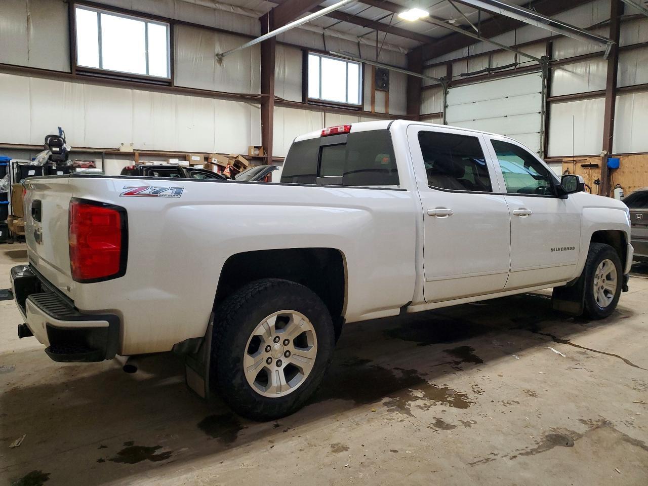2017 Chevrolet Silverado K1500 Lt - Image 3