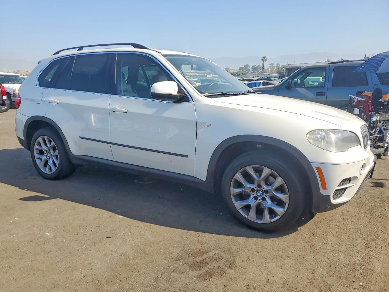 2013 BMW X5 xDrive35I - Фото 4