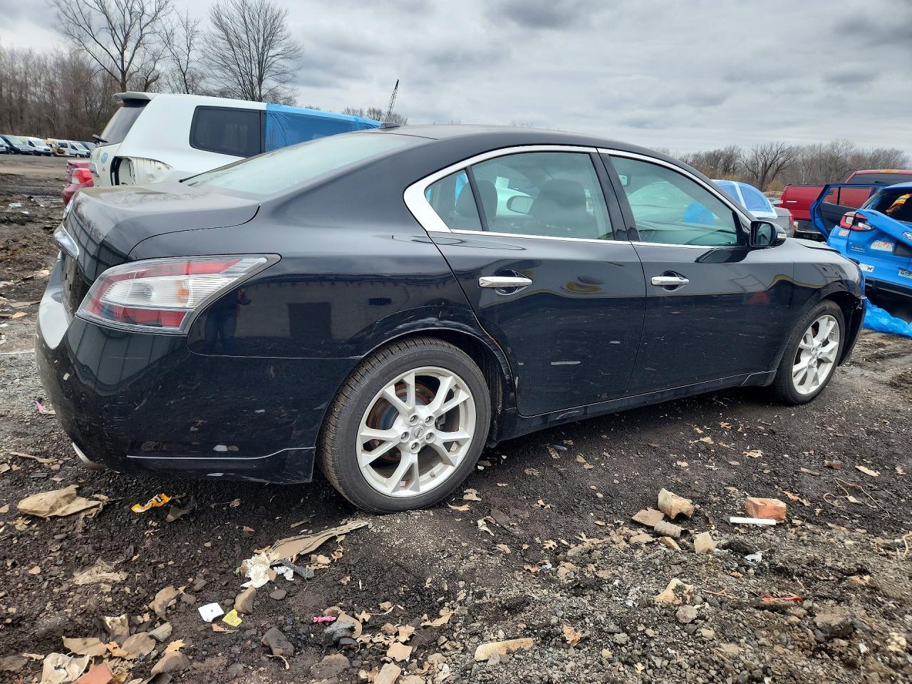 2012 Nissan Maxima 3.5 S - Image 3