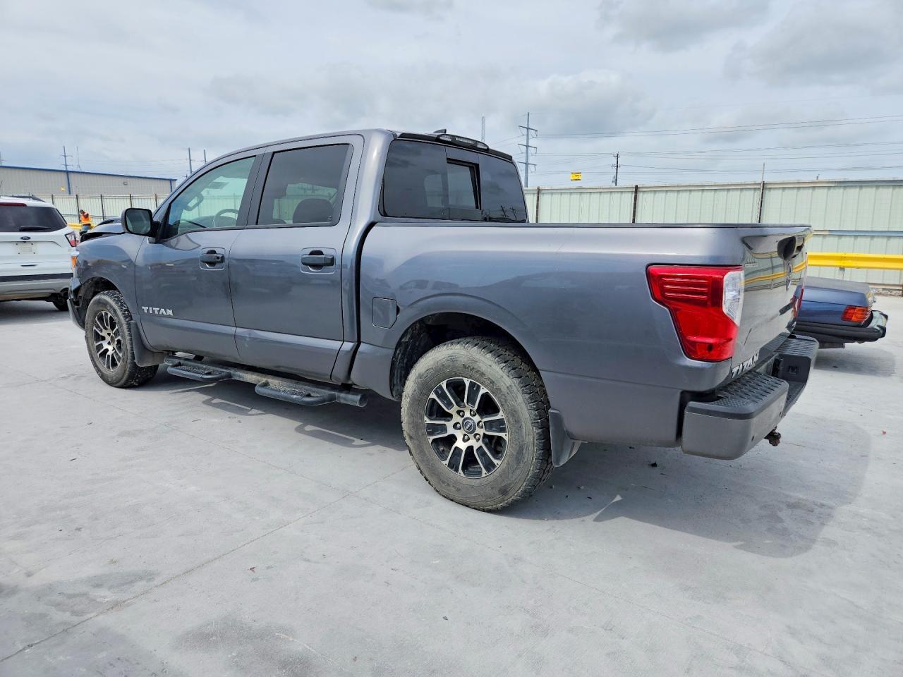 2024 Nissan Titan Sv - Фото 2