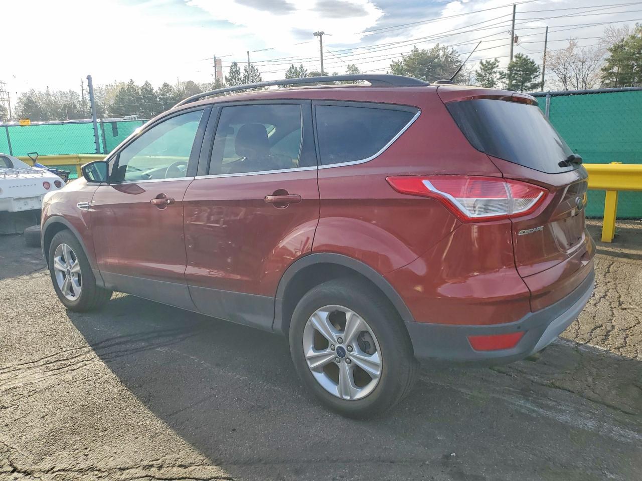 2014 Ford Escape Se - Фото 2
