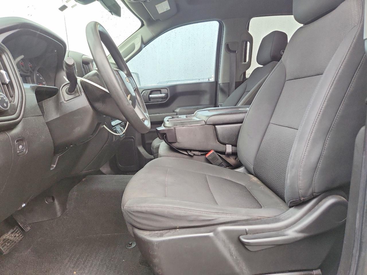 2020 Chevrolet Silverado K1500 Custom - Фото 7