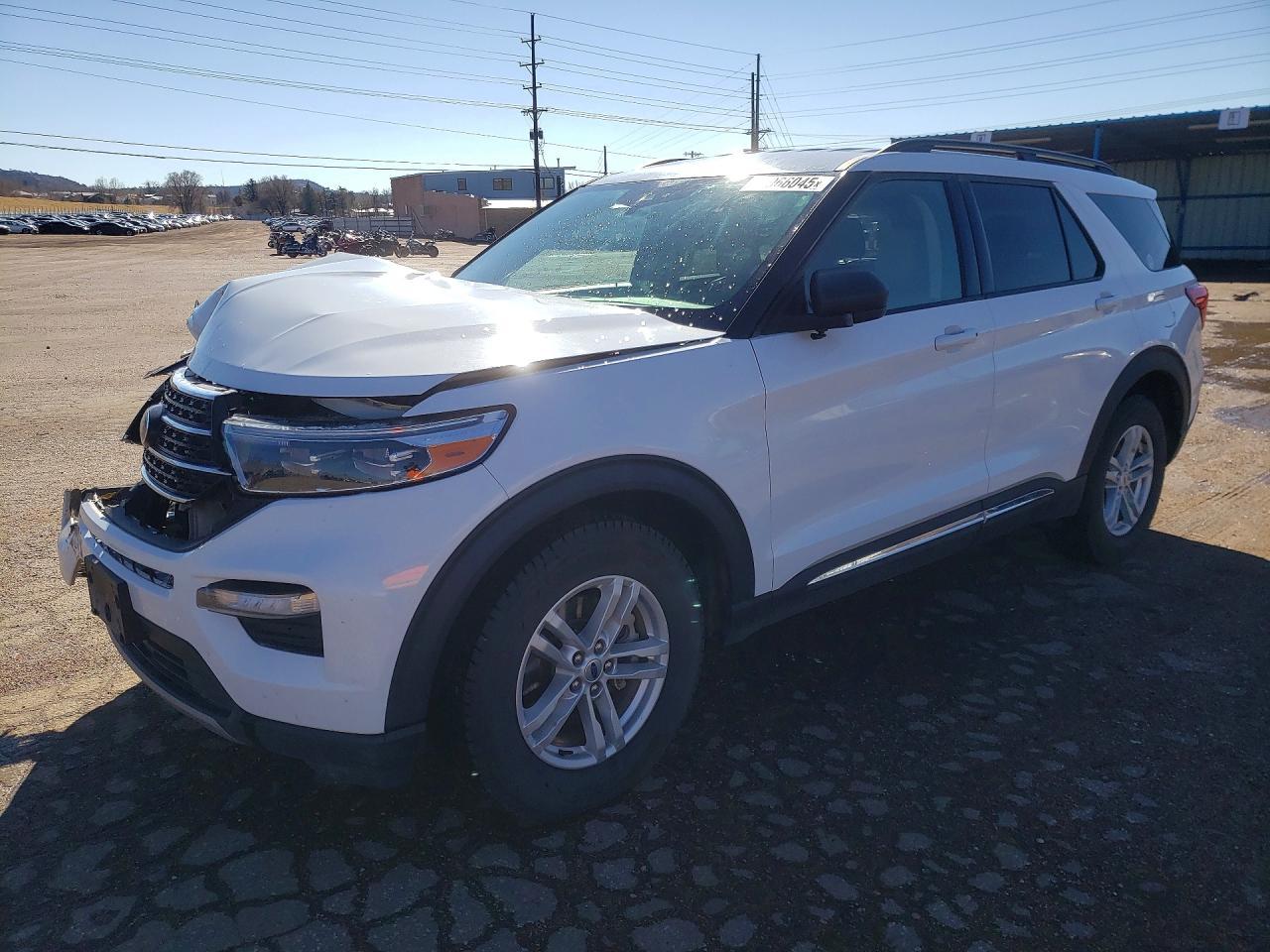 2023 Ford Explorer Xlt