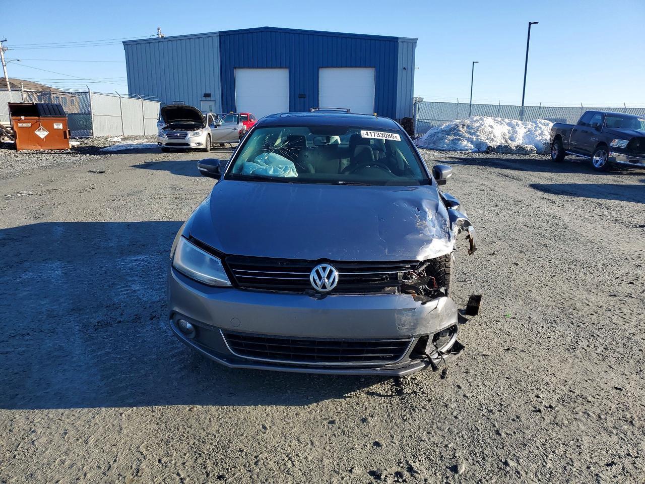 2014 Volkswagen Jetta 1.8 Tsi 4Dr - Image 5