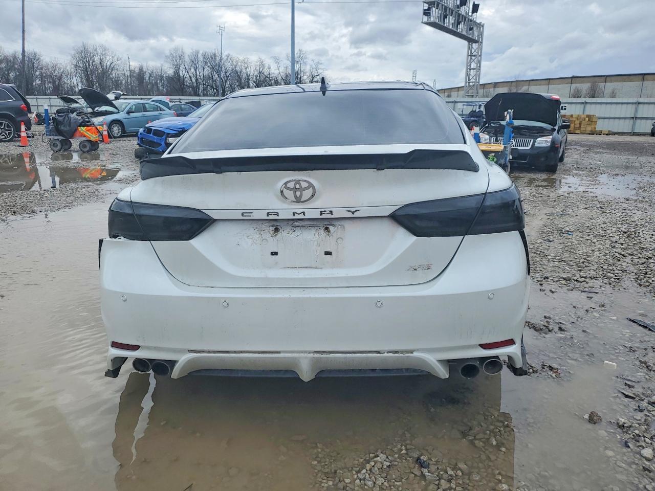 2021 Toyota Camry Xse - Фото 6
