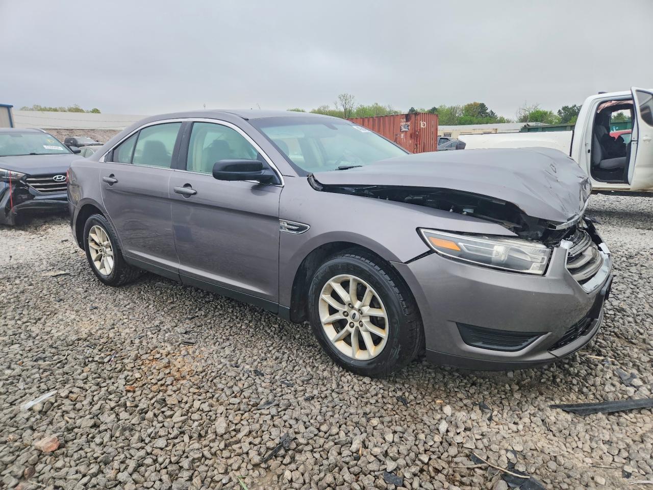 2014 Ford Taurus Se - Image 4