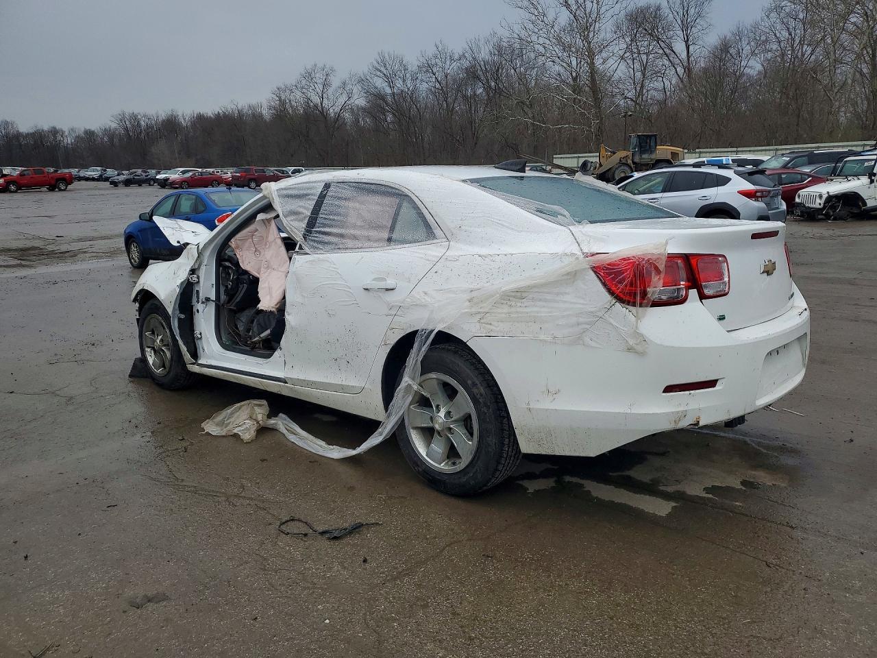 2015 Chevrolet Malibu Ls - Фото 2