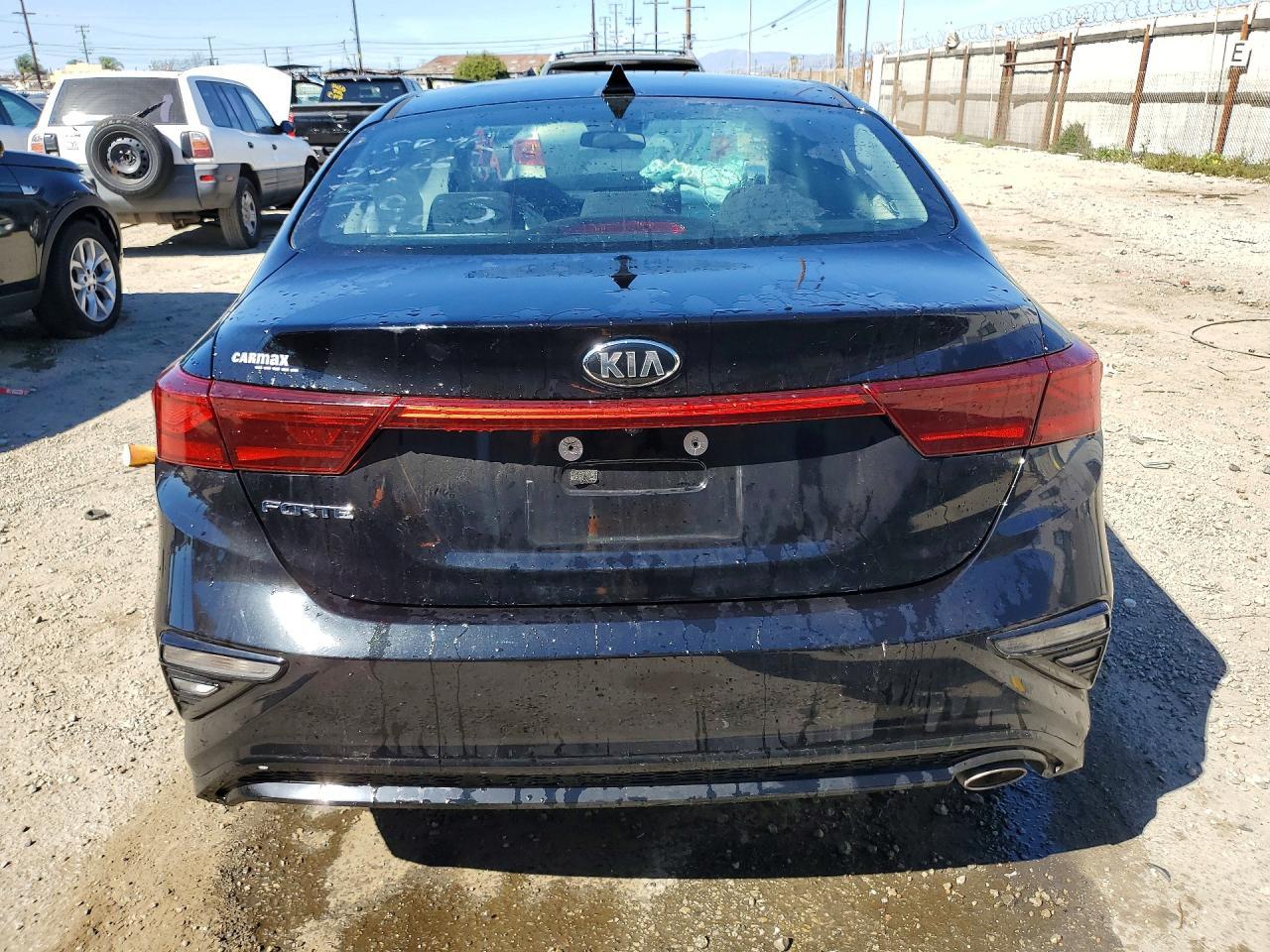 2020 Kia Forte Lxs - Фото 6