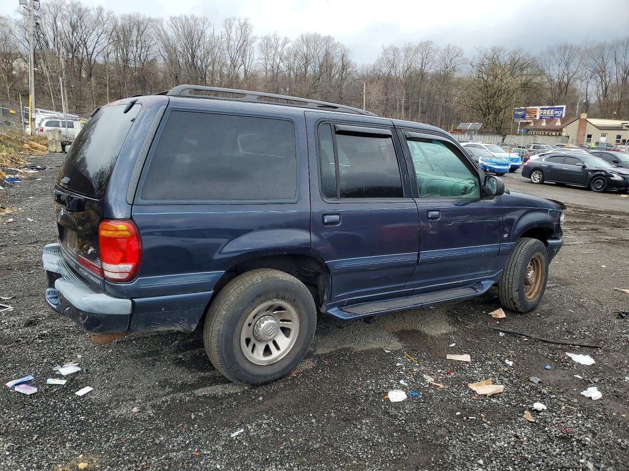 1999 Mercury Mountaineer - Image 3