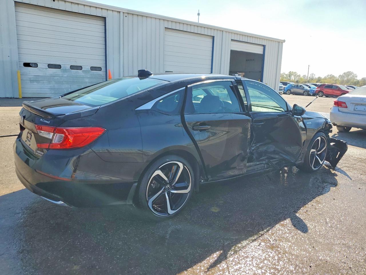 2022 Honda Accord Hybrid Sport - Фото 3