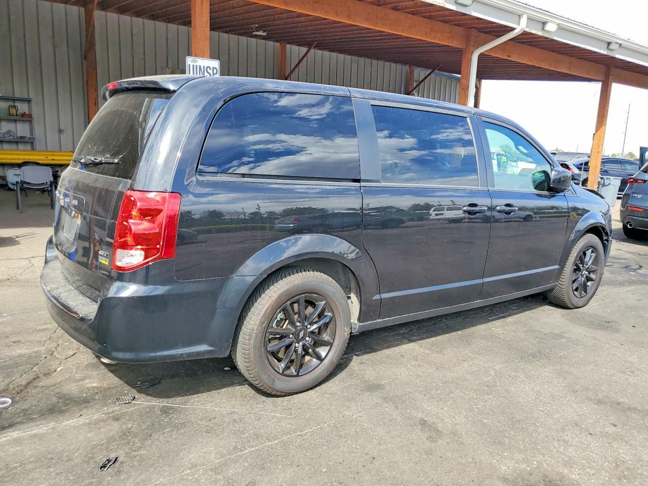 2019 Dodge Grand Caravan Gt - Фото 3