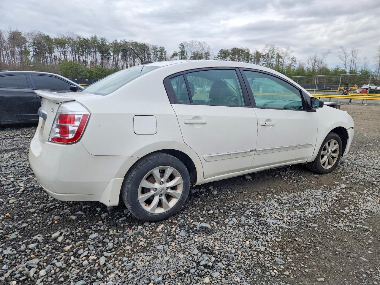 2012 Nissan Sentra 2.0 - Фото 3