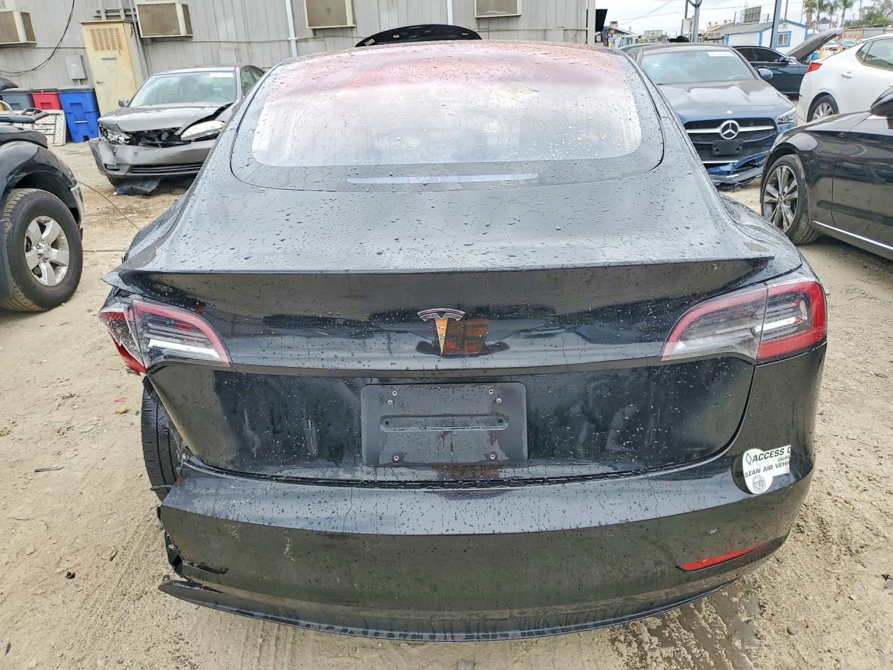 2017 Tesla Model 3 - Image 6