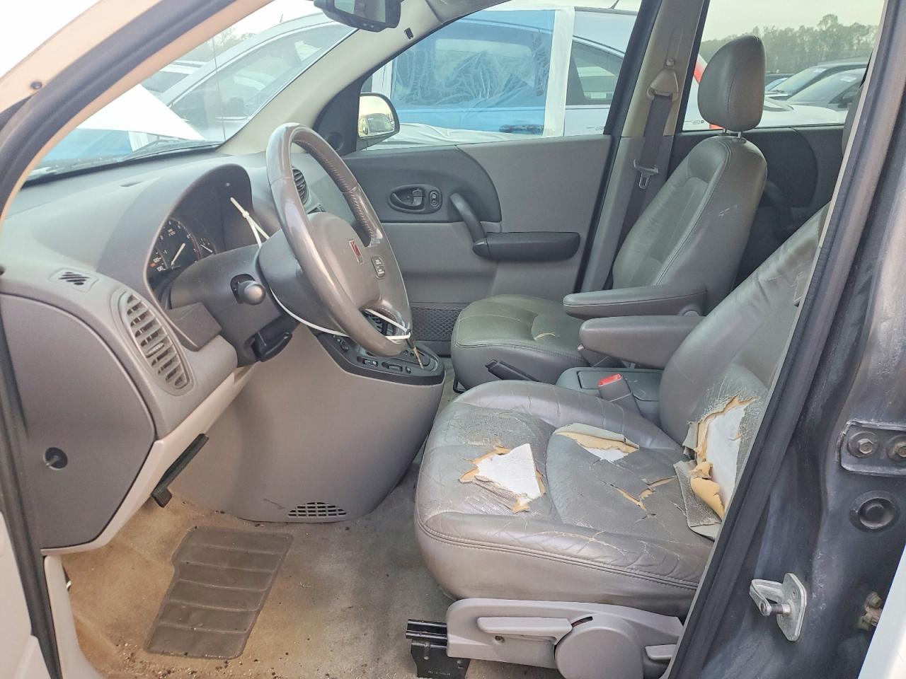 2003 Saturn Vue - Image 7