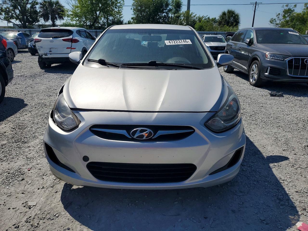 2013 Hyundai Accent Gls - Фото 5