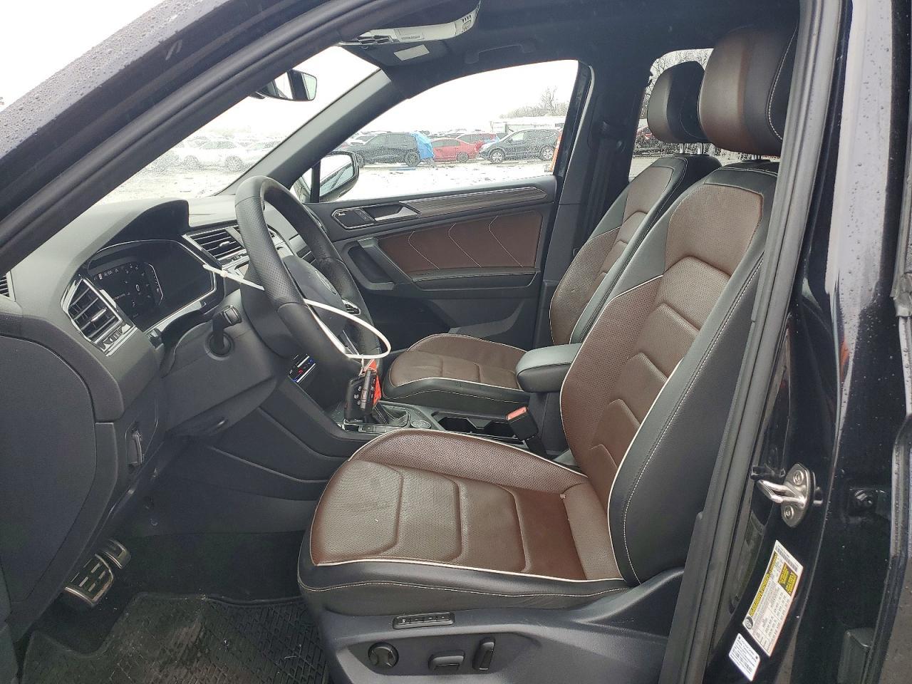 2022 Volkswagen Tiguan Sel R-Line - Image 7
