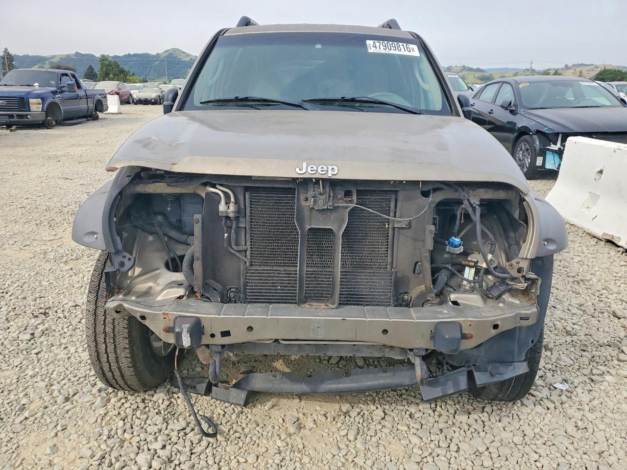 2005 Jeep Liberty Renegade - Фото 5