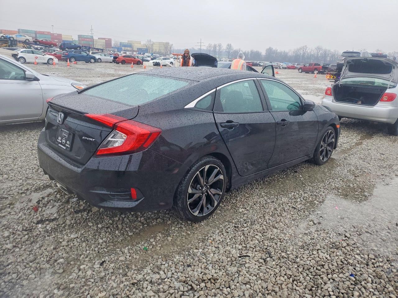2020 Honda Civic Sport - Фото 3